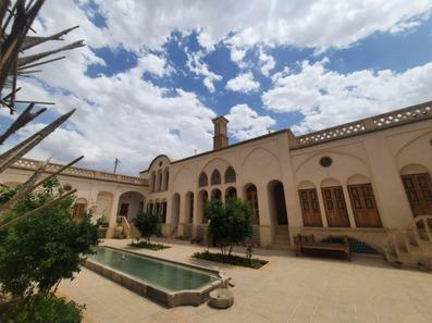Ashkoob-Kashan_61292