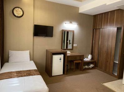 Behbahan-Mashhad_56452