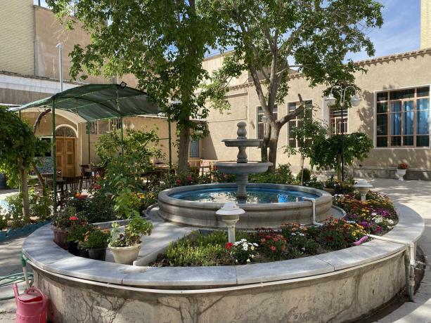 Golbahar-Esfahan_56940