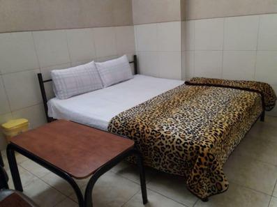 Khayam-Esfahan_52279