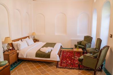 Mehrbanoo-Shiraz_54394