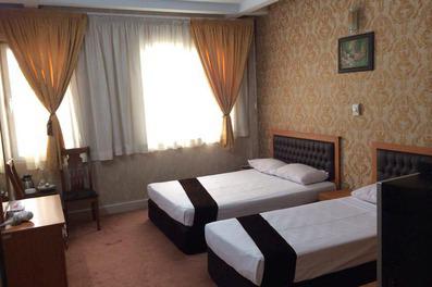 اتاق سه تخته