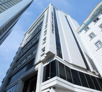 نمای هتل الماس نوین مشهد با سنگ سفید