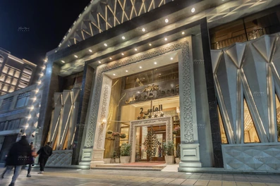 ورودی هتل مجلل الماس 2 مشهد