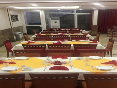 رستوران هتل آپارتمان آل یاسین مشهد