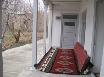 تراس و ایوان  دلباز