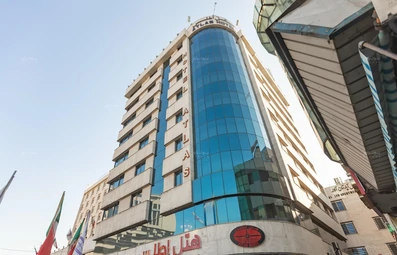 نمای بیرونی ساختمان هتل اطلس مشهد