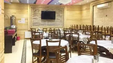 رستوران هتل آتوسا مشهد