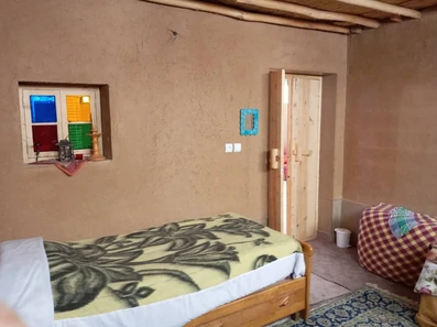 اتاق دو تخته تویین اقامتگاه بوم گردی آوای تالاب بروجن