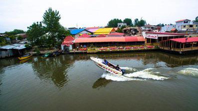 فضای بیرونی 2