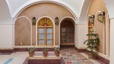 فضای بیرونی 1