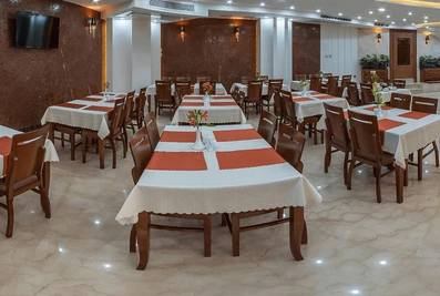 رستوران هتل دانشمند اصفهان