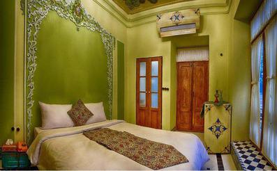 دنج و سه کنج