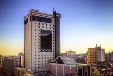 نمای بیرونی هتل