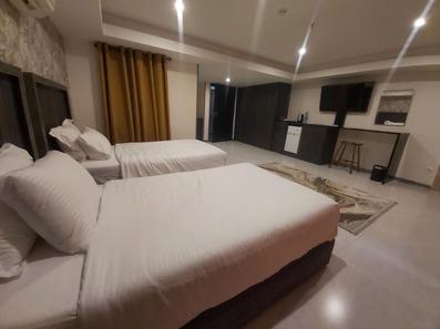 Delgosha-Shiraz_13051