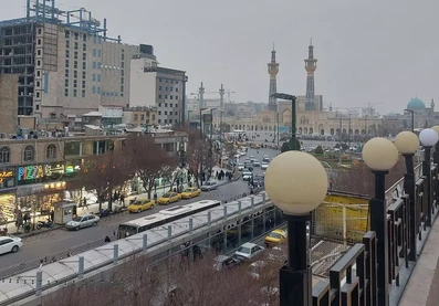 منظره تراس رو به حرم مطهر رضوی هتل آپارتمان هشتمین اختر مشهد