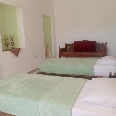 Hashtbehesht-Golpaygan_19889