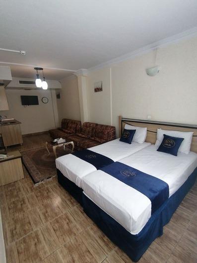 Khanevade-Mashhad_38728