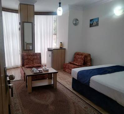 Khanevade-Mashhad_38729