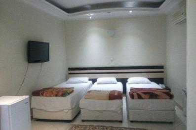 اتاق سه تخته