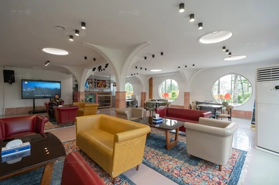 لابی هتل کوثر رامسر -رزرو سریع از یوتراوز