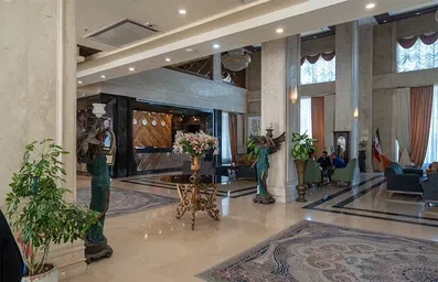 لابی مفروش و مبله هتل لیلیوم کیش