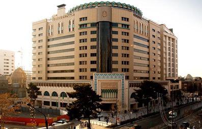 نمای بیرونی ساختمان 18 طبقه هتل مدینه الرضا مشهد