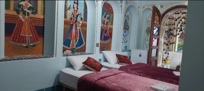 اتاق دو تخته تویین اقامتگاه سنتی ملک تاج شیراز