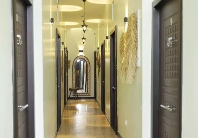 راهرو منتهی به اتاق ها خانه مسافر میرعماد اصفهان