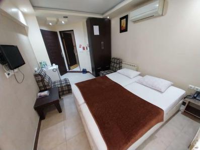 Nazekhazar-Bandaranzali_5202