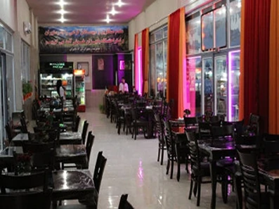 فضای رستوران درشب