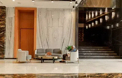 لابی بزرگ و مجلل هتل پالاس کیش