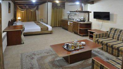 فضای داخلی اتاق سه تخته 1