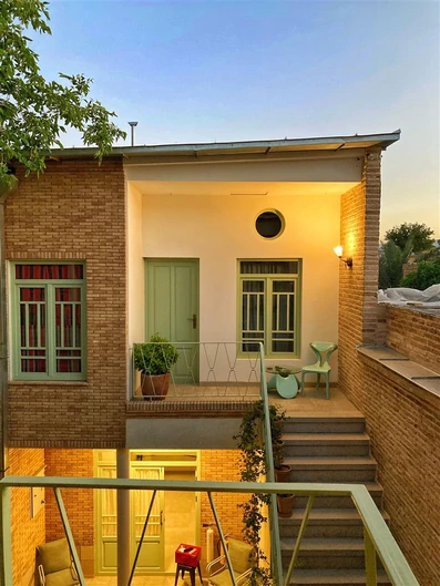 نمای کلی بوتیک هتل پاسیو شیراز