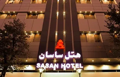 نما و سردر هتل ساسان شیراز در شب
