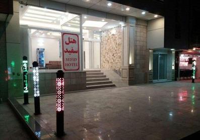 ورودی هتل آپارتمان