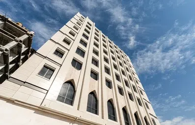 نمای ساختمان هتل شکوه شارستان مشهد