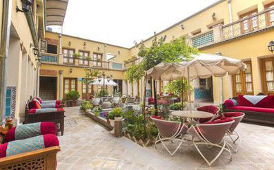 محوطه اقامتگاه