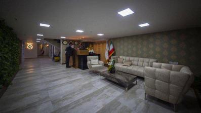 فضای لابی هتل سومیا اهواز