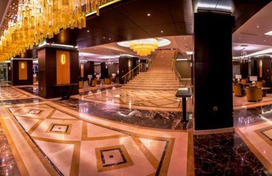 فضای لوکس با معماری سنگ های درخشان در هتل بارون کربلا