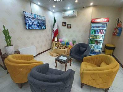 لابی مهمانپذیر آراسته قم | یوتراوز