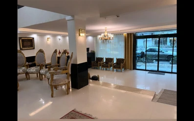 نمای  روز ورودی سالن