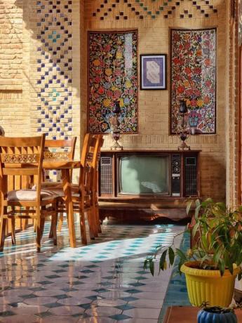 IranDokht-Shiraz_12294