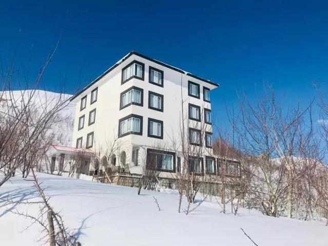 هتل کینو کوهرنگ