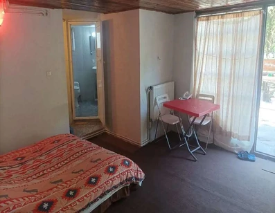 اتاق دونفره با میز دونفره