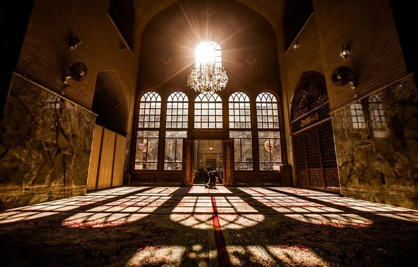 مسجد عمران بن شاهین کجاست؟