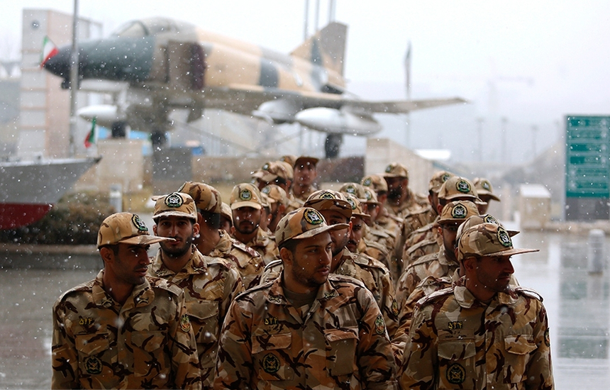 راهنمای خروج از کشور مشمولین خدمت سربازی در سال 1404