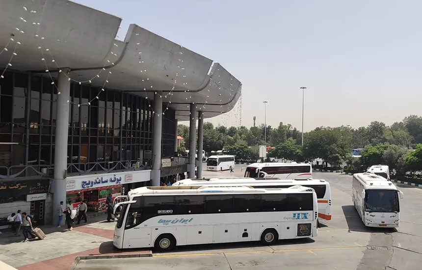 ترمینال اتوبوسرانی در تهران