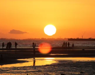 ساحل بندرعباس؛ گوهری درخشان در آغوش خلیج‌فارس