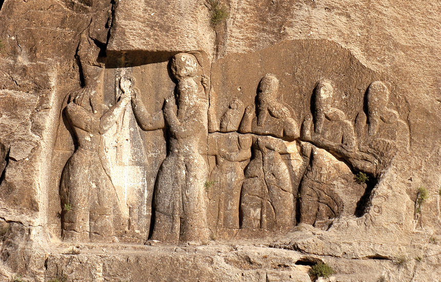 کتیبه های ساسانی شهر گور